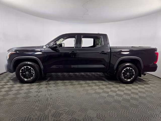 Used 2022 Toyota Tundra SR5 RWD image 4