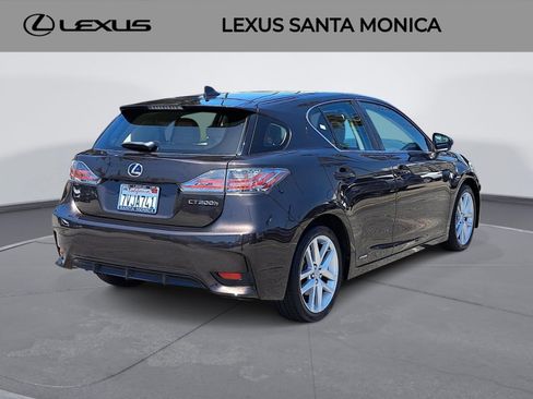 Used 2014 Lexus CT 200h w/ Seat Comfort Package FWD image 5