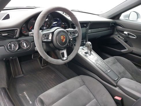 Certified 2019 Porsche 911 GT3 RS image 17