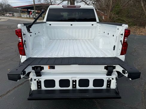 Used 2025 Chevrolet Silverado 1500 Custom w/ Turbomax Blackout Package image 5