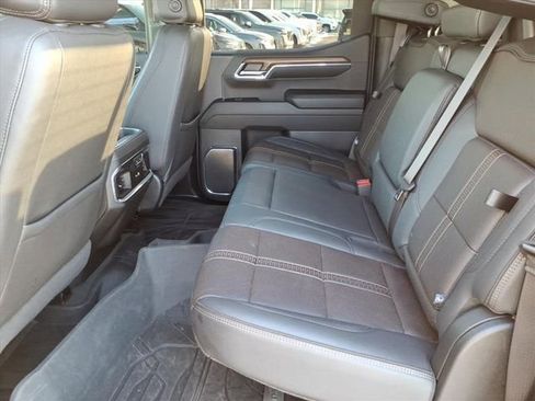 Used 2024 Chevrolet Silverado 1500 High Country w/ High Country Premium Package image 7