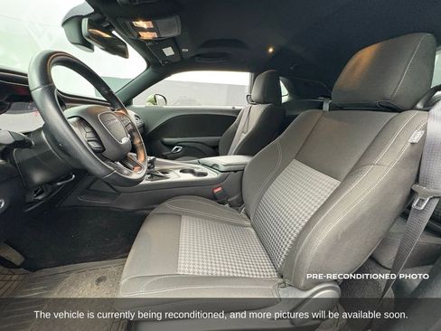 Used 2022 Dodge Challenger SXT w/ Blacktop Package image 11