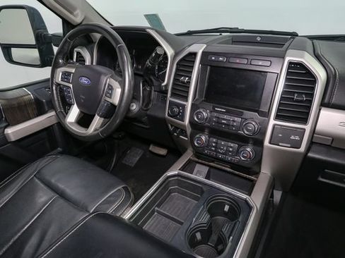 Used 2020 Ford F350 Lariat w/ Lariat Value Package AWD/4WD image 17