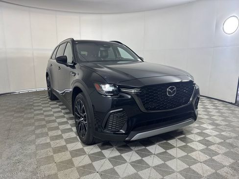 Certified 2025 MAZDA CX-70 Plug-In Hybrid w/ Premium Plus AWD/4WD image 4