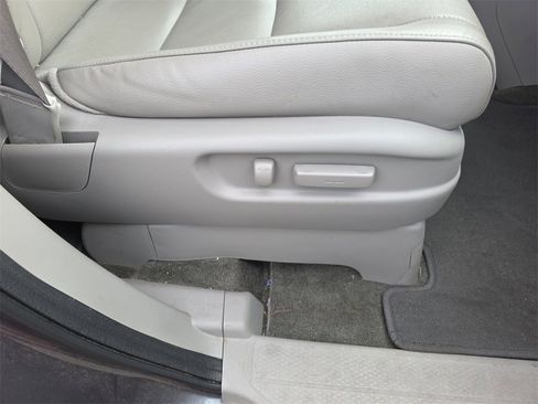 Used 2016 Honda Odyssey EX-L image 41