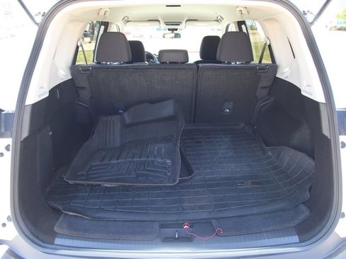 Used 2023 Nissan Rogue SV AWD/4WD image 12