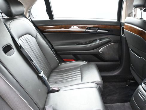 Used 2017 Genesis G90 3.3T Premium image 20