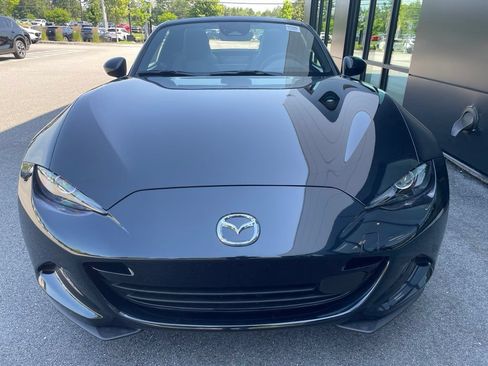 New 2026 MAZDA MX-5 Miata RF Grand Touring RWD image 3