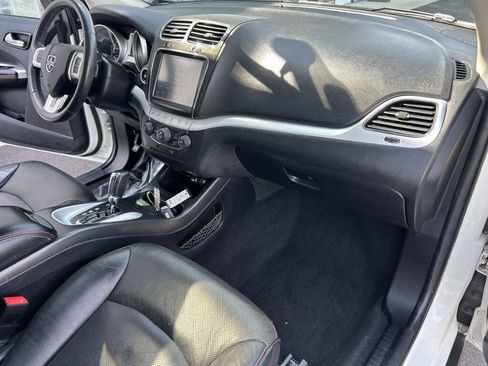 Used 2018 Dodge Journey GT w/ Nav & Sun Group AWD/4WD image 30