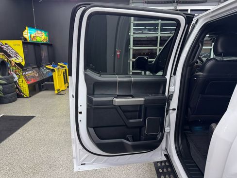 Used 2018 Ford F150 Raptor w/ Equipment Group 802A Luxury image 12