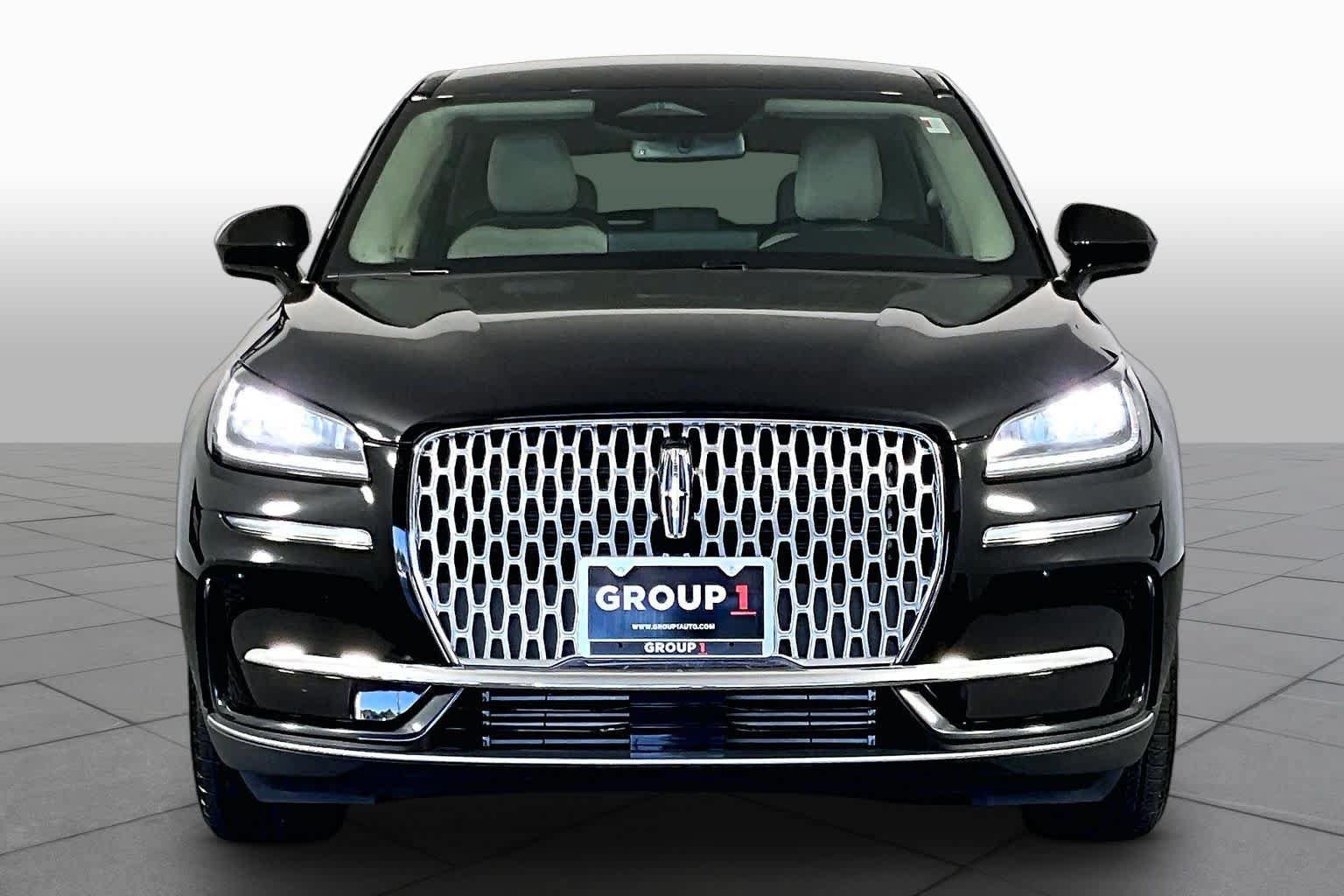 Used 2025 Lincoln Corsair FWD image 4