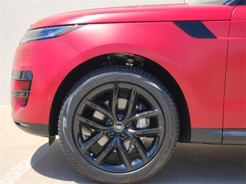 New 2025 Land Rover Range Rover Sport image 9