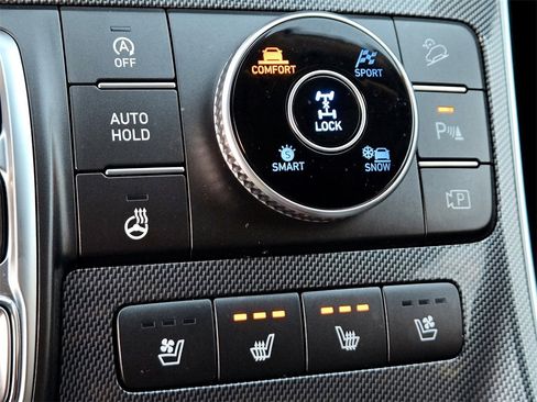 Used 2023 Hyundai Santa Fe Limited image 21