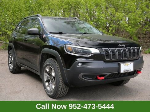 Used 2019 Jeep Cherokee Trailhawk AWD/4WD image 1