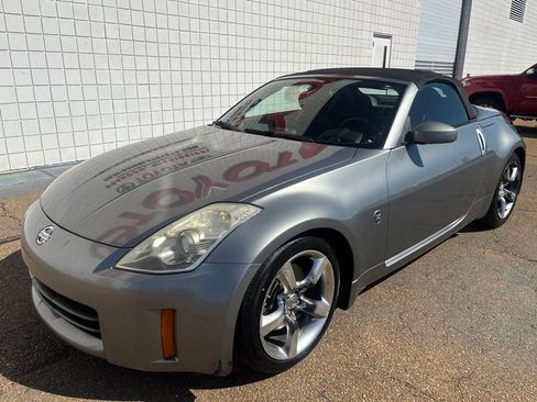 Used 2006 Nissan 350Z Touring image 1