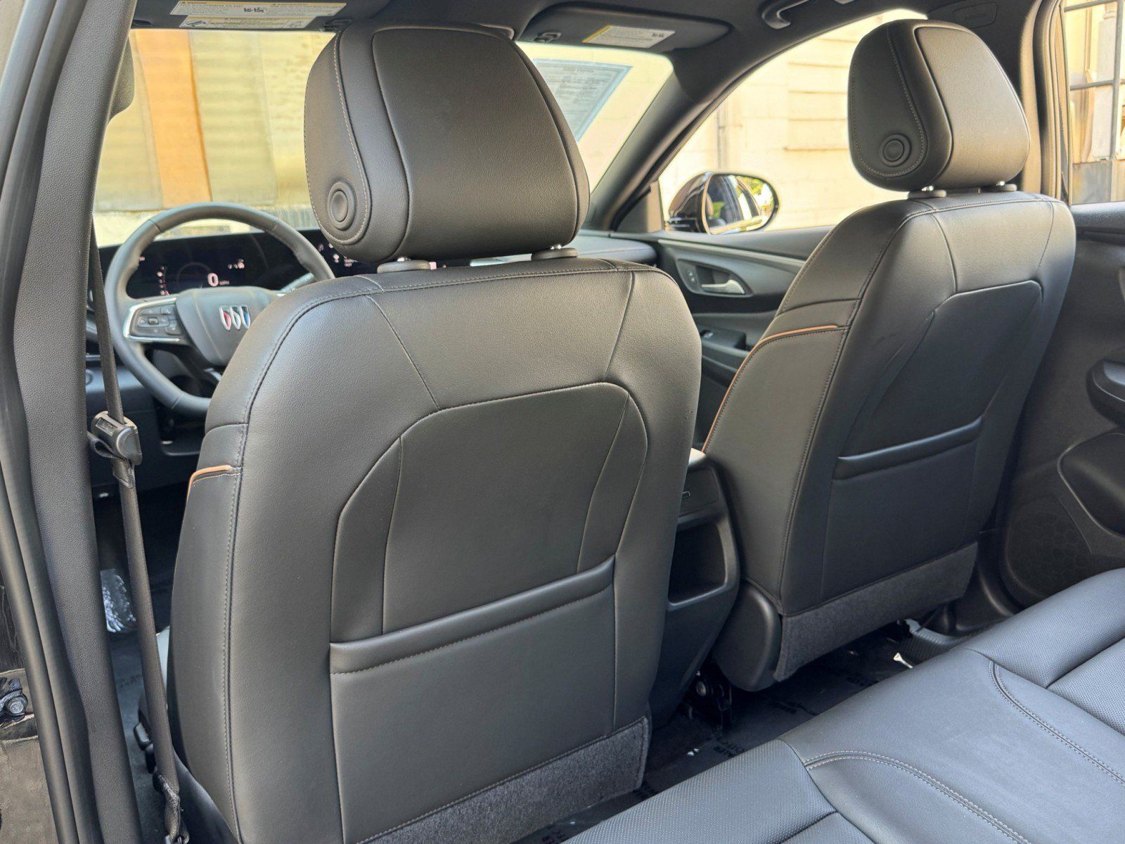 Used 2024 Buick Envista Avenir FWD image 32