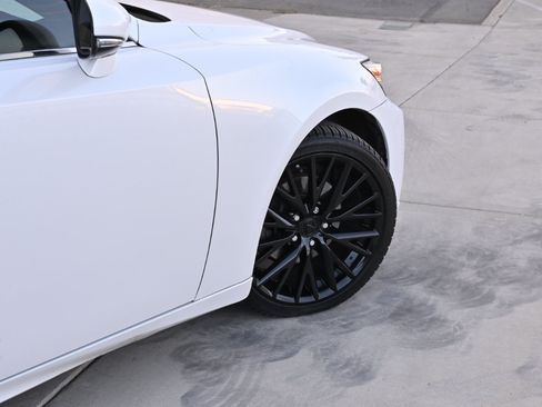 Used 2015 Lexus IS 250 w/ Premium Package RWD image 35