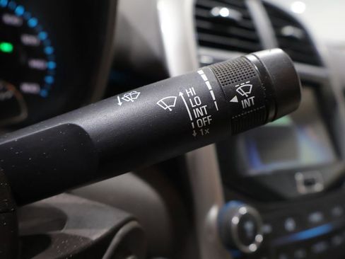 Used 2015 Chevrolet Malibu LT image 29