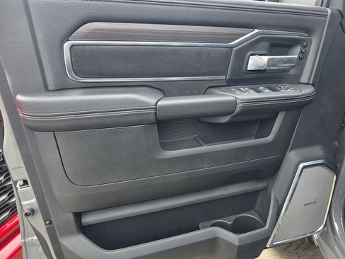 New 2026 RAM 2500 Laramie AWD/4WD image 8