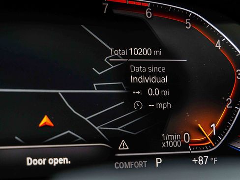 Used 2024 BMW X4 xDrive30i w/ Parking Assistance Package image 10