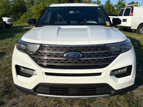 Used 2024 Ford Explorer King Ranch w/ Technology Package AWD/4WD image 2