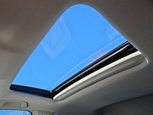 Used 2022 Honda Civic EX-L image 18