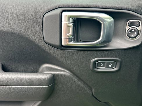 New 2026 Jeep Wrangler Unlimited Sport image 10