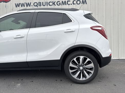 Used 2021 Buick Encore Preferred image 2