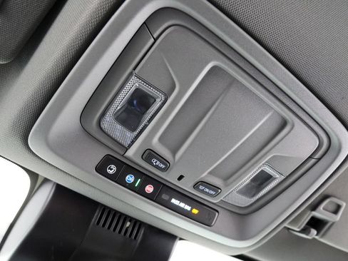 Used 2024 Chevrolet Silverado 2500 W/T AWD/4WD image 32