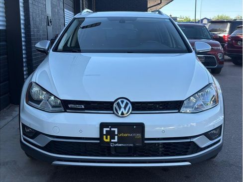 Used 2017 Volkswagen Golf Alltrack SE AWD/4WD image 13