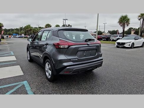 New 2025 Nissan Kicks Play S image 31