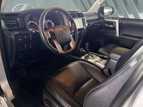 Used 2024 Toyota 4Runner Limited AWD/4WD image 9