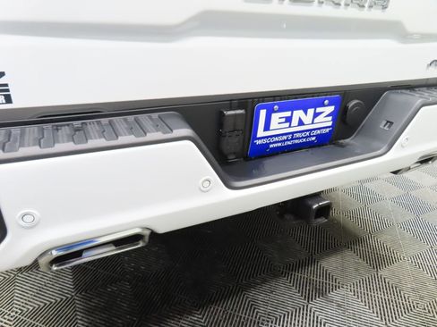 Used 2025 GMC Sierra 1500 AT4 w/ AT4 Premium Package AWD/4WD image 52