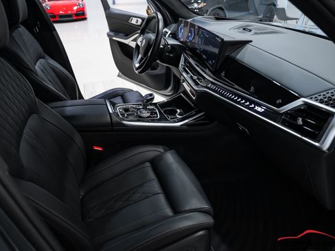 Used 2024 BMW ALPINA XB7 image 48