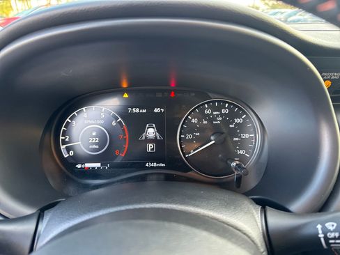 Certified 2024 Nissan Kicks SR w/ SR Premium Package image 16