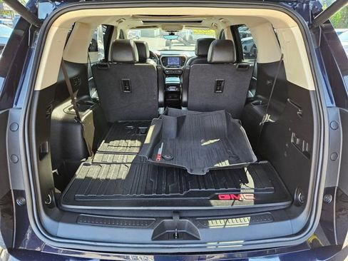 Used 2022 GMC Acadia Denali w/ Denali Ultimate Package AWD/4WD image 12