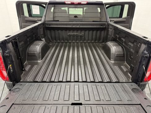 Used 2023 GMC Sierra 1500 AT4 w/ AT4 Premium Package AWD/4WD image 40