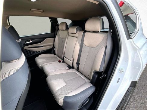 Used 2022 Hyundai Santa Fe SE FWD image 22