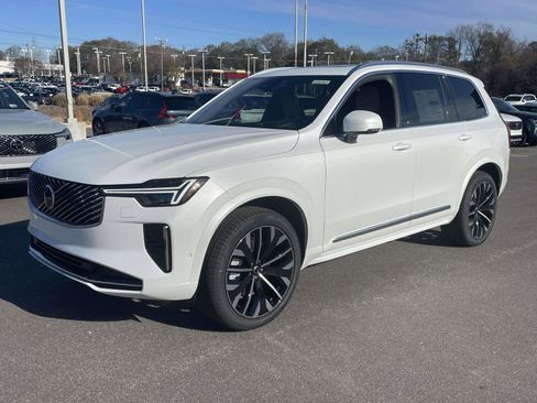 New 2026 Volvo XC60 B5 Plus w/ Protection Package Premier image 5