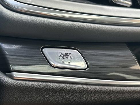 Used 2018 Buick Enclave Premium w/ Experience Buick Package FWD image 40
