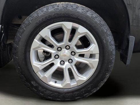 Used 2024 Chevrolet Silverado 1500 LTZ AWD/4WD image 28