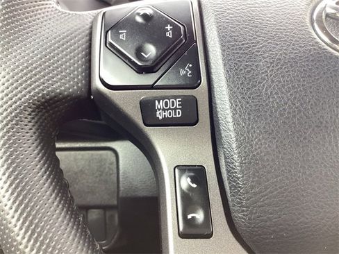 Certified 2023 Toyota Tacoma TRD Off-Road image 18