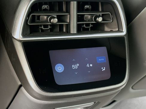 Used 2024 Lucid Air Touring AWD/4WD image 28
