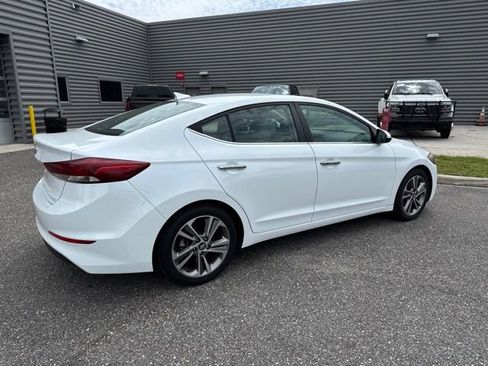 Used 2017 Hyundai Elantra Limited w/ Limited Ultimate Package 05 FWD image 6