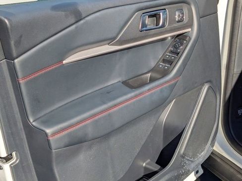 Used 2025 Ford Explorer ST-Line w/ Premium Package image 16