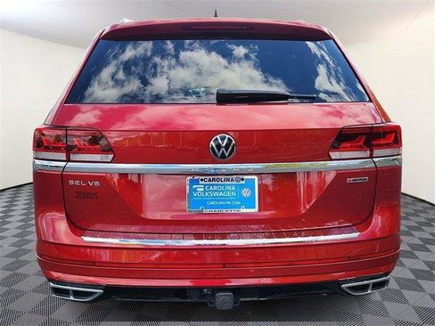Certified 2022 Volkswagen Atlas SEL Premium image 5