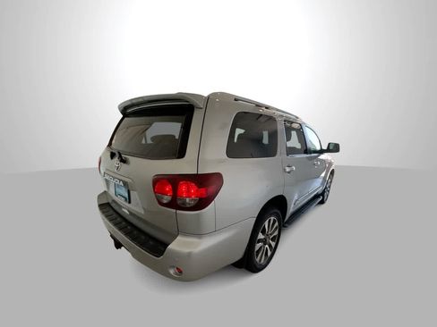 Used 2021 Toyota Sequoia Limited AWD/4WD image 8