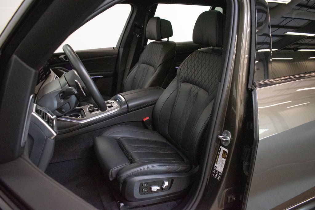 Used 2026 BMW X7 M60i AWD/4WD image 21