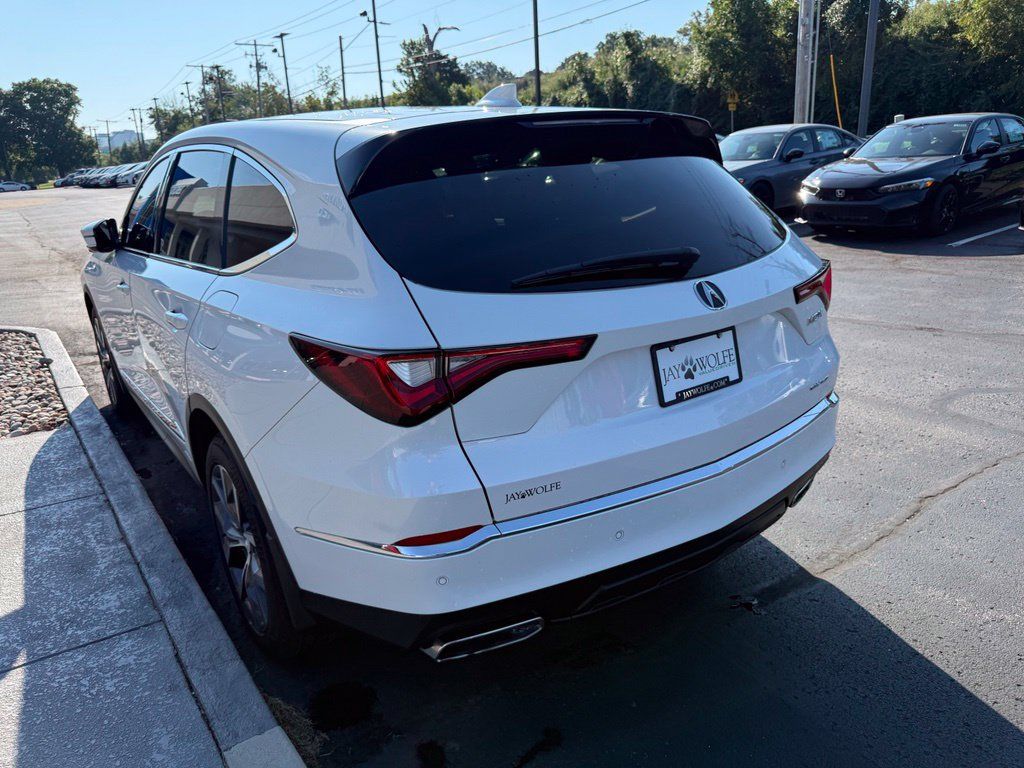 Used 2024 Acura MDX w/ Technology Package AWD/4WD image 5