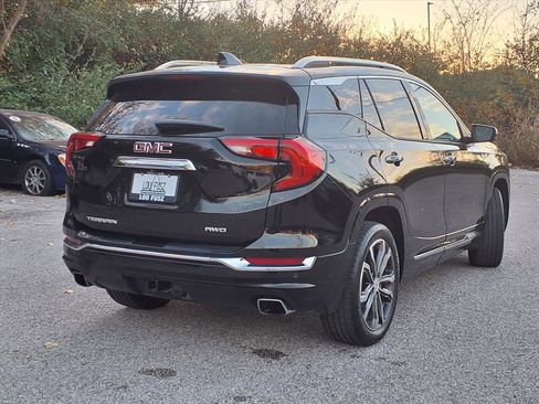 Used 2020 GMC Terrain Denali w/ Denali Premium Package image 2